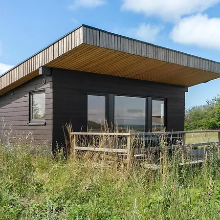 1 Bedroom Stunning In *